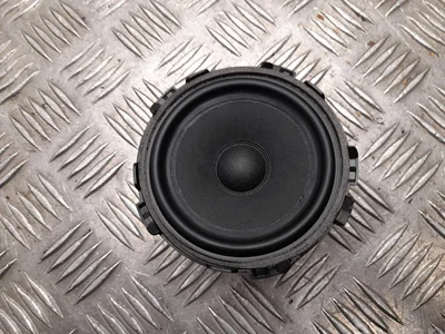 Mercedes-Benz A 206 820 60 00 / A2068206000 C-Class estate (S206) 2022 Haut-parleur - Image 1