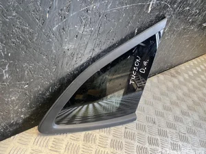 Hyundai 87820-D3000 / 87820D3000 TUCSON (TL) 2017 Vitre latérale Right Rear