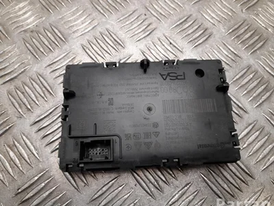 Opel 9833986580 Astra L Sports Tourer 2024 Bouton de chargement sans fil - Image 1