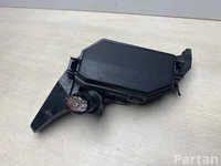 Toyota 82662F4270 C-HR (_X1_) 2020 Saugiklių dėžė