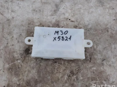 Mercedes-Benz A2229007111 C-CLASS (W205) 2015 Unité de contrôle pour l'accès et l'autorisation de démarrage (kessy) - Image 1