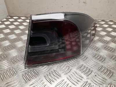Tesla 6005921-00-E / 600592100E MODEL S 2017 Feu arrière - Image 1