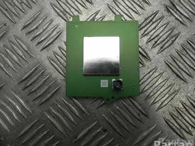 Tesla 1079734-00-C / 107973400C MODEL 3 2019 Antenne - Image 1