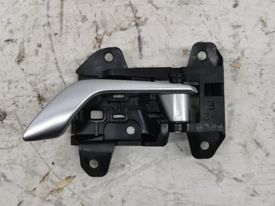 Hyundai 82613N7000 Tucson (NX4) 2022 Poignet de porte Right Front - Image 1