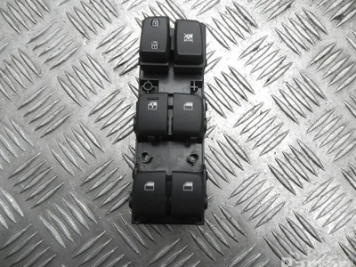 Hyundai 93570-J9100 / 93570J9100 KONA 2022 Bouton de lève-vitre - Image 1