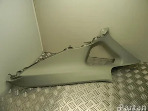 Toyota 62470-47070 / 6247047070 PRIUS (_W3_) 2012 Cubierta, Soporte -C (al lado de puertas traseras) right side