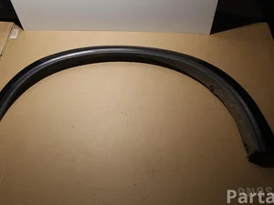 Volvo 30779577 XC90 I 2010 Listwa ozdobna/ochronna nadkola z przodu z lewej