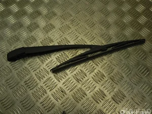 Nissan 586 LEAF (ZE1) 2021 Bras d'essuie-glace