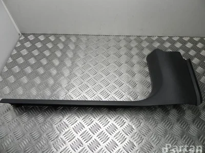 Mercedes-Benz A 246 680 03 06 / A2466800306 CLA Coupe (C117) 2014 Tapisserie voiture - Image 1