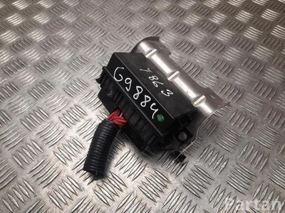 Tesla 1013650-00-E / 101365000E MODEL S 2014 Fuse Box - Image 1