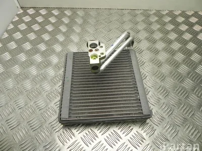 Volkswagen 1S1 820 103 B / 1S1820103B UP (121, 122, BL1, BL2) 2012 Échangeur thermique - Image 1