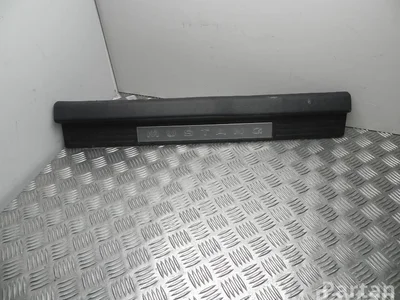 Ford USA 4R33-6313200-EMW / 4R336313200EMW MUSTANG Convertible 2008 Bordure de seuil de porte - Image 1