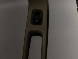 Volvo 30766405 XC60 2009 Bouton de lève-vitre