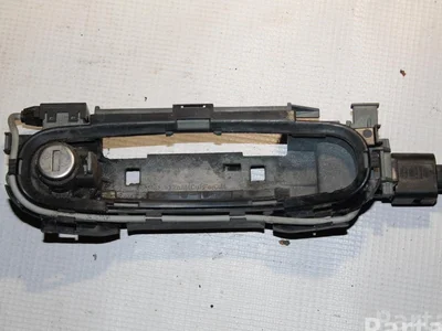 Audi 8l483706477 A8 (4D2, 4D8) 2000 Serrure de porte Right Front - Image 1