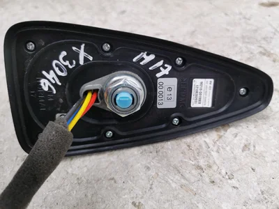 Hyundai 96210Q0100EB i20 III (BC3, BI3) 2022 Antenne - Image 1