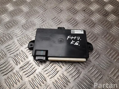 Tesla 1045490-00-G / 104549000G MODEL X 2016 Unité de commande pour porte Right Rear Left Rear - Image 1