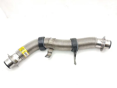 Chevrolet 23469388 CORVETTE Convertible (C7) 2016 Tuyau de remplissage - Image 1