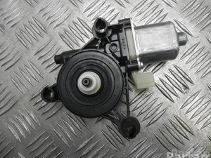 Audi 8W0 959 811 / 8W0959811 A4 Avant (8W5, B9) 2016 Moteur de lève-vitre Left Rear