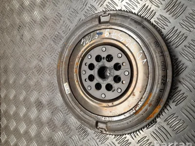 Mercedes-Benz A 274 030 12 00 / A2740301200 E-CLASS (W213) 2020 Volant - Image 1