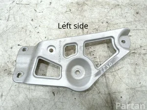 Mercedes-Benz A2976254700 EQS (V297) 2022 Halter für Kotflügel links