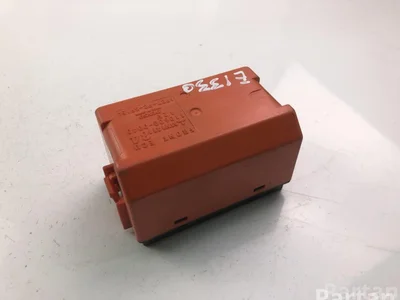 Mitsubishi MN141184 LANCER VII Estate (CS_W, CT_W) 2004 Relais - Image 1