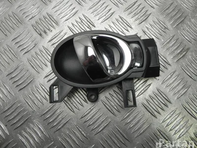 Nissan 80670BA61A JUKE (F15) 2016 Poignée de porte - Image 1