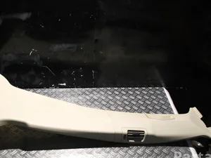 Volvo 6841932 XC60 2010 Tapisserie voiture right side