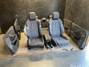 Opel Astra L Sports Tourer 2024 Set siège Panneau de porte Accoudoir