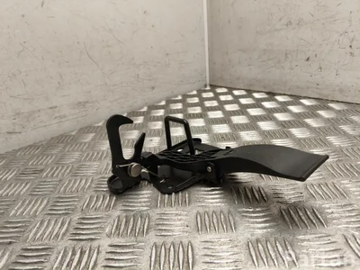 Audi 8T0823480 A5 (8T3) 2010 Замок капота - Изображение 1