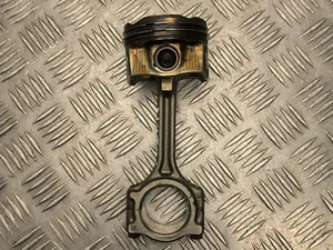 Dacia 120106154R Jogger 2022 Piston