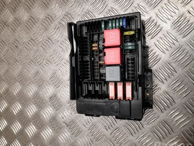 Mercedes-Benz A 223 906 14 02 / A2239061402 C-Class estate (S206) 2022 Boîte à fusibles - Image 1