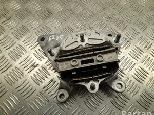 Audi 8W0399118D A5 (F53) 2018 Support moteur