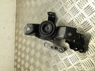 Toyota Yaris P210 2022 Zawieszenie silnika - Obraz 1