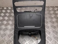 Mercedes-Benz A 213 680 28 07 / A2136802807 E-CLASS T-Model (S213) 2019 Porte-gobelet