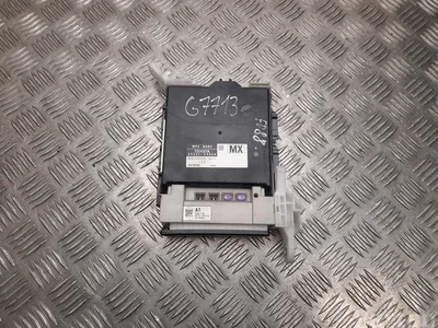 Toyota 82730-F4010-B, 89221-F4020 / 82730F4010B, 89221F4020 C-HR (_X1_) 2016 Boîte à fusibles - Image 1