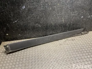 Ford USA LJ8B-R10154-AAW / LJ8BR10154AAW Mustang Mach-E 2022 Side member trim right side
