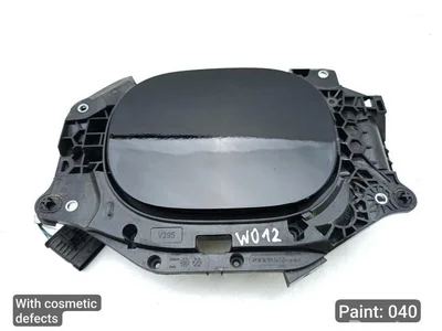 Mercedes-Benz A2955409308 EQE V295 2023 Bouchon de réservoir de carburant - Image 1