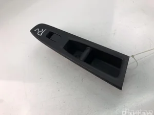 Toyota 74231-0D700 / 742310D700 YARIS (_P13_) 2013 Langų pakėlimo mygtukas