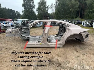 Porsche Taycan 2021 Próg z lewej