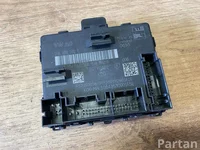 Škoda 1EB959592C ELROQ (PYL) 2025 Sterownik drzwi z przodu z lewej