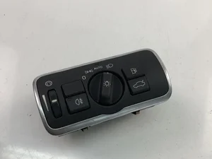 Volvo 30739448 V60 2013 Przełącznik świateł