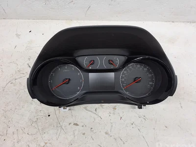 Opel 9841329380 Corsa F 2021 Tableau de bord - Image 1