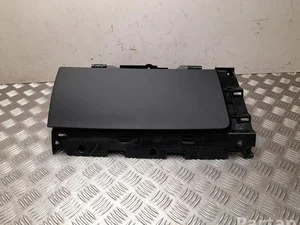 Tesla 1009475-00-C, 1003327-08-I / 100947500C, 100332708I MODEL S 2014 Boîte à gants