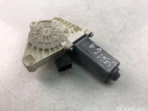 Mercedes-Benz A2218202842 S-CLASS (W221) 2012 Window lifter motor