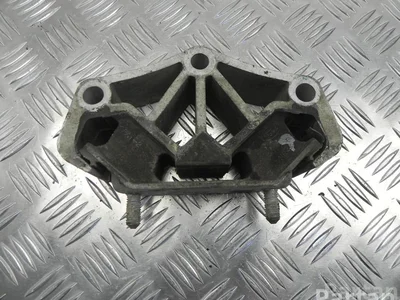 Ford USA FR3C-7E373-A / FR3C7E373A MUSTANG Coupe 2015 Support moteur - Image 1