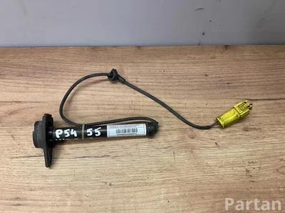 Mercedes-Benz 2059060002 ; A2059060002 / 2059060002, A2059060002 C-CLASS T-Model (S205) 2015 Oro pagalvė pėsčiųjų  - Nuotrauka 1