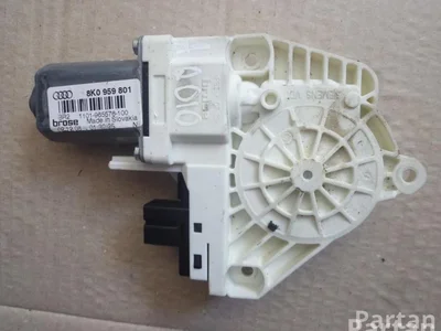 Audi 8K0 959 801 / 8K0959801 Q5 (8R) 2010 Moteur de lève-vitre Left Front - Image 1