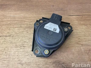 Renault 332515MT0A ; GN0438000370 / 332515MT0A, GN0438000370 MEGANE E 2024 Sterownik automatycznej skrzyni biegów