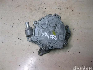 Audi 03L 145 100 / 03L145100 A4 (8K2, B8) 2010 Pompe à vacuum