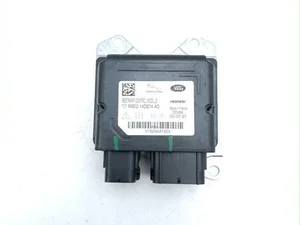 Land Rover M8E2-14D374-AD / M8E214D374AD Defender Station Wagon (L663) 2022 Appareil de commande